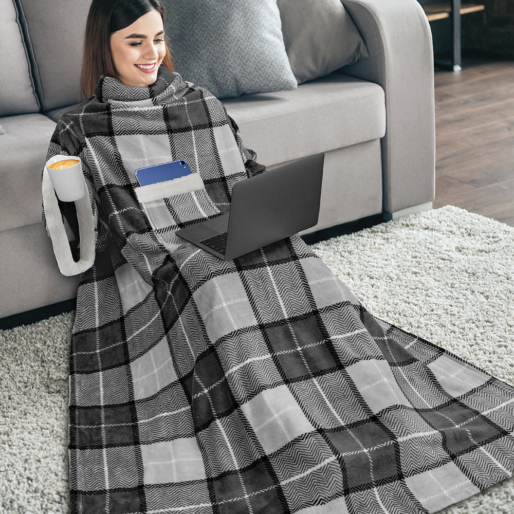 Blanket with Sleeves - Sherpa Trims