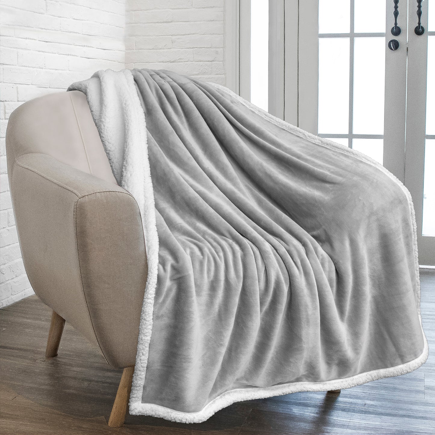 Premium Sherpa Fleece Throw Blanket