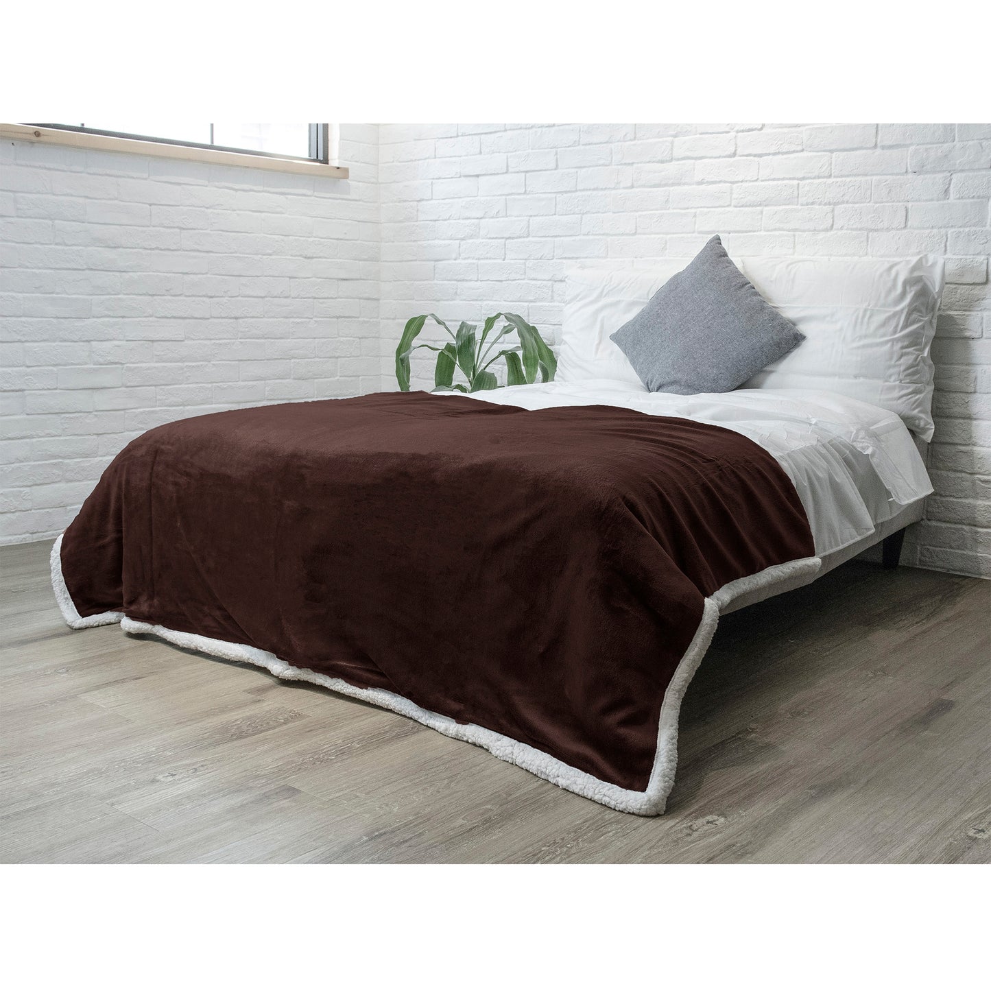 Premium Sherpa Fleece Throw Blanket