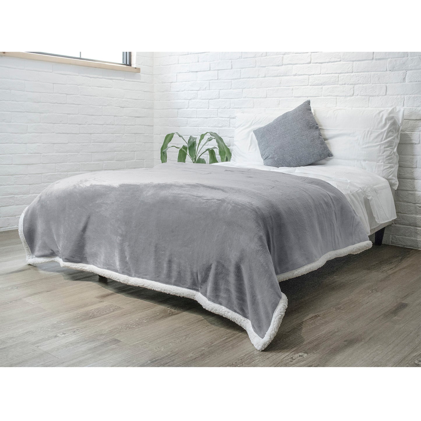 Premium Sherpa Fleece Throw Blanket