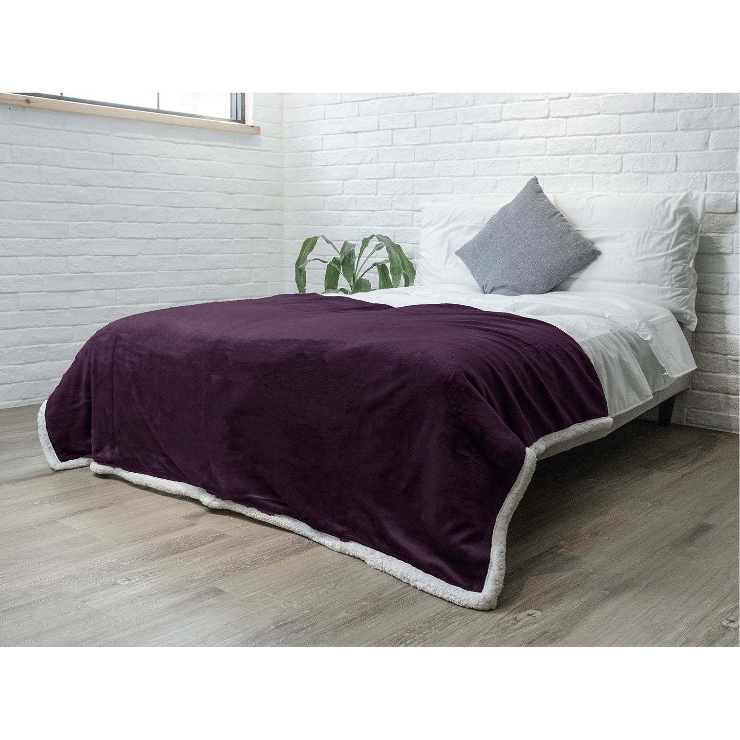 Premium Sherpa Fleece Throw Blanket