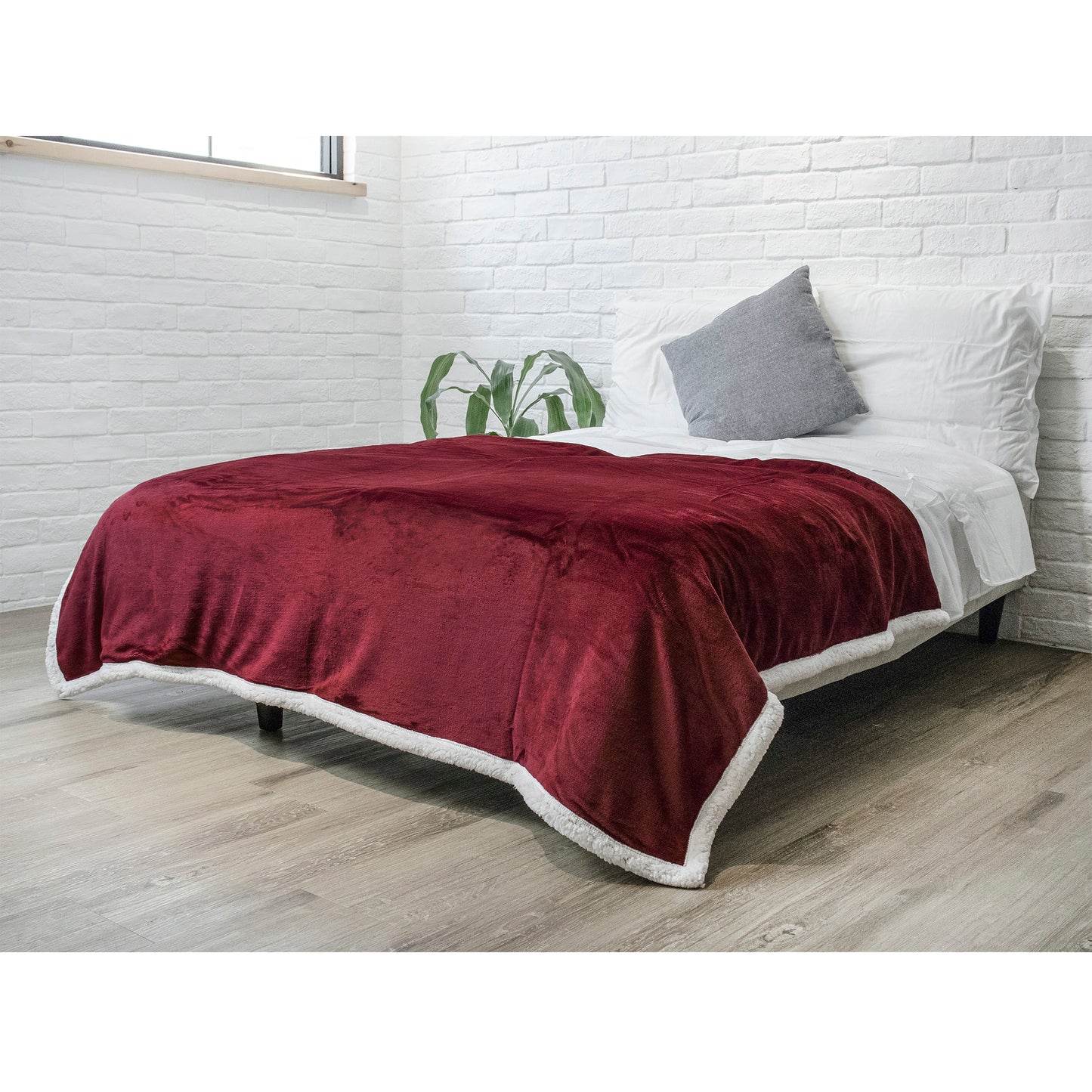 Premium Sherpa Fleece Throw Blanket