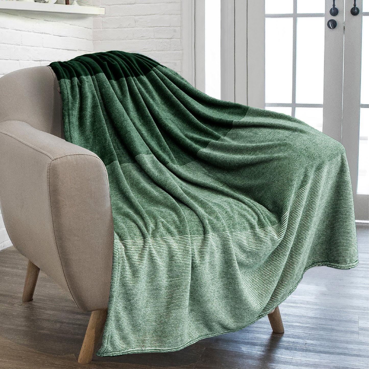Gradient Ombre Fleece Blanket