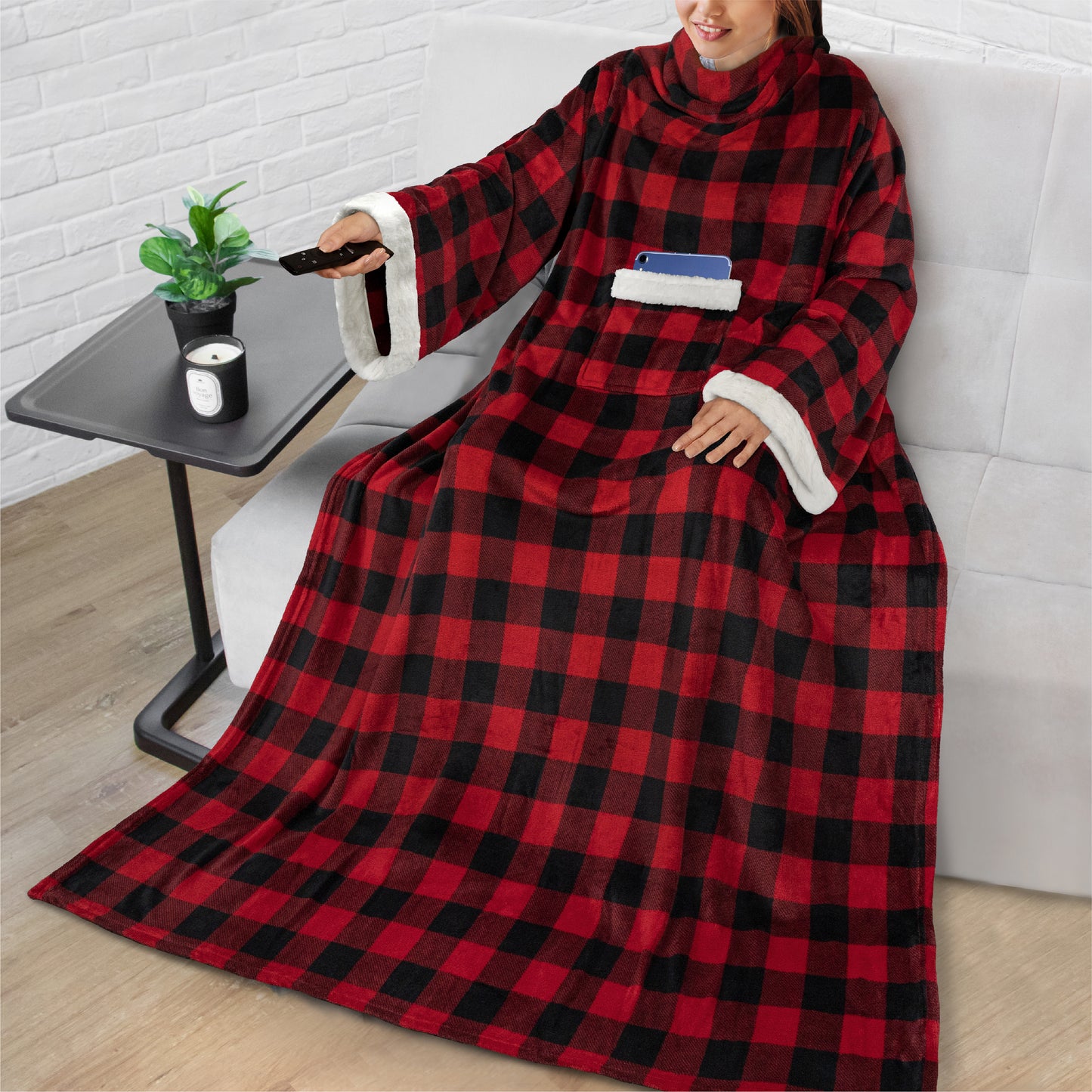 Blanket with Sleeves - Sherpa Trims