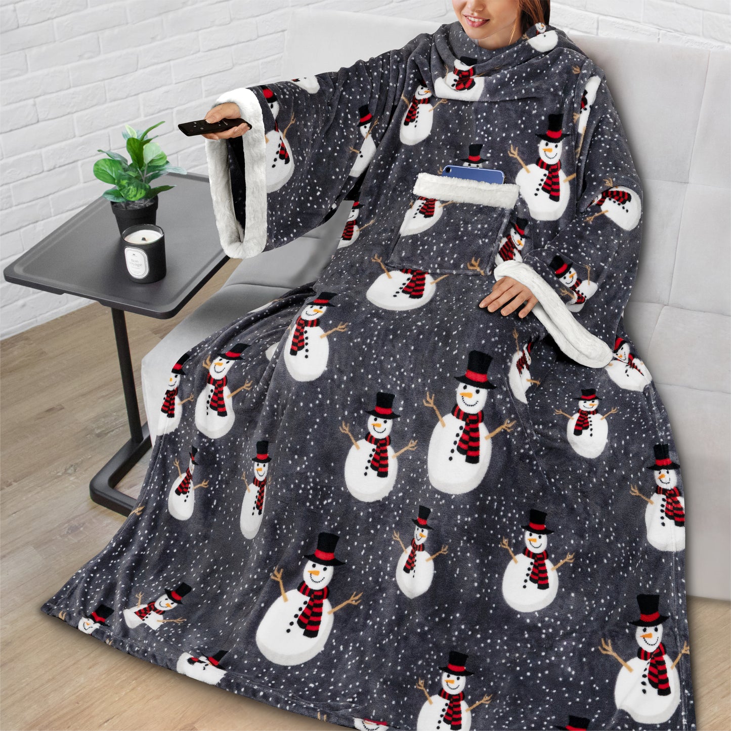 Blanket with Sleeves - Sherpa Trims