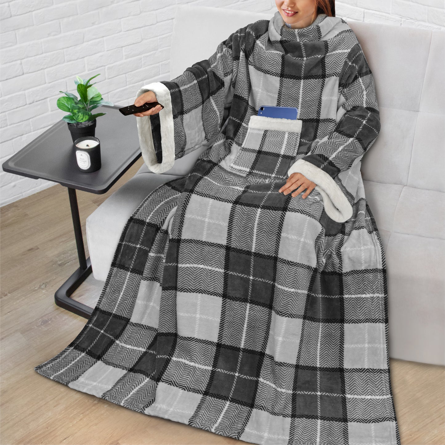 Blanket with Sleeves - Sherpa Trims