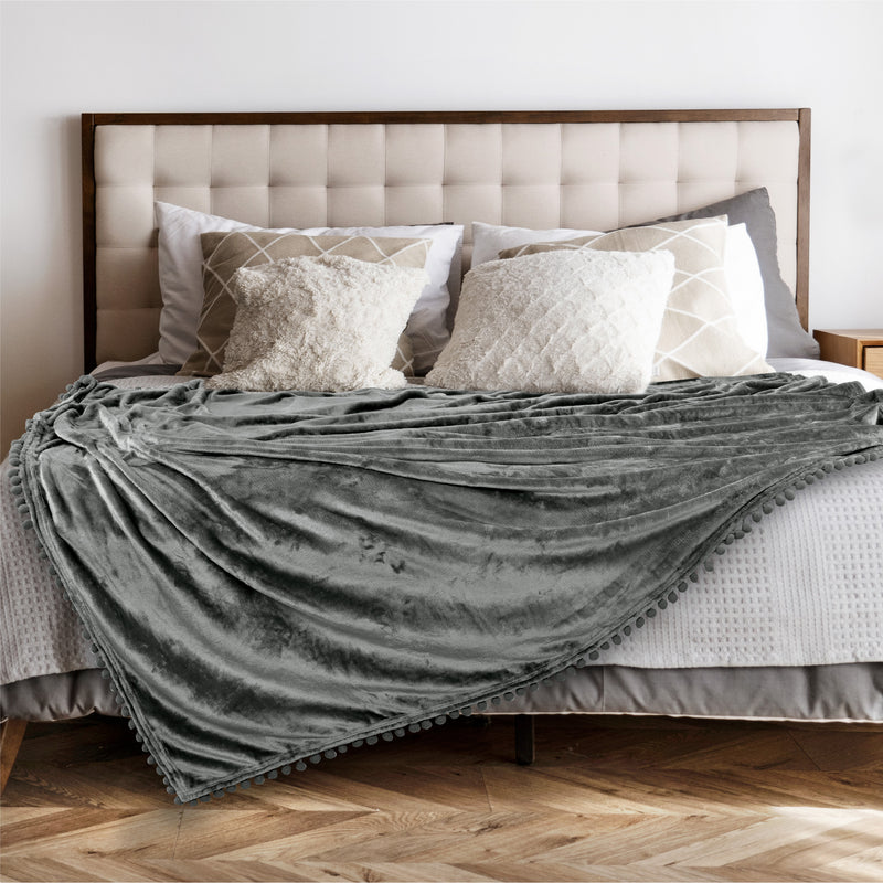 Pom Pom Fringe Throw Blanket