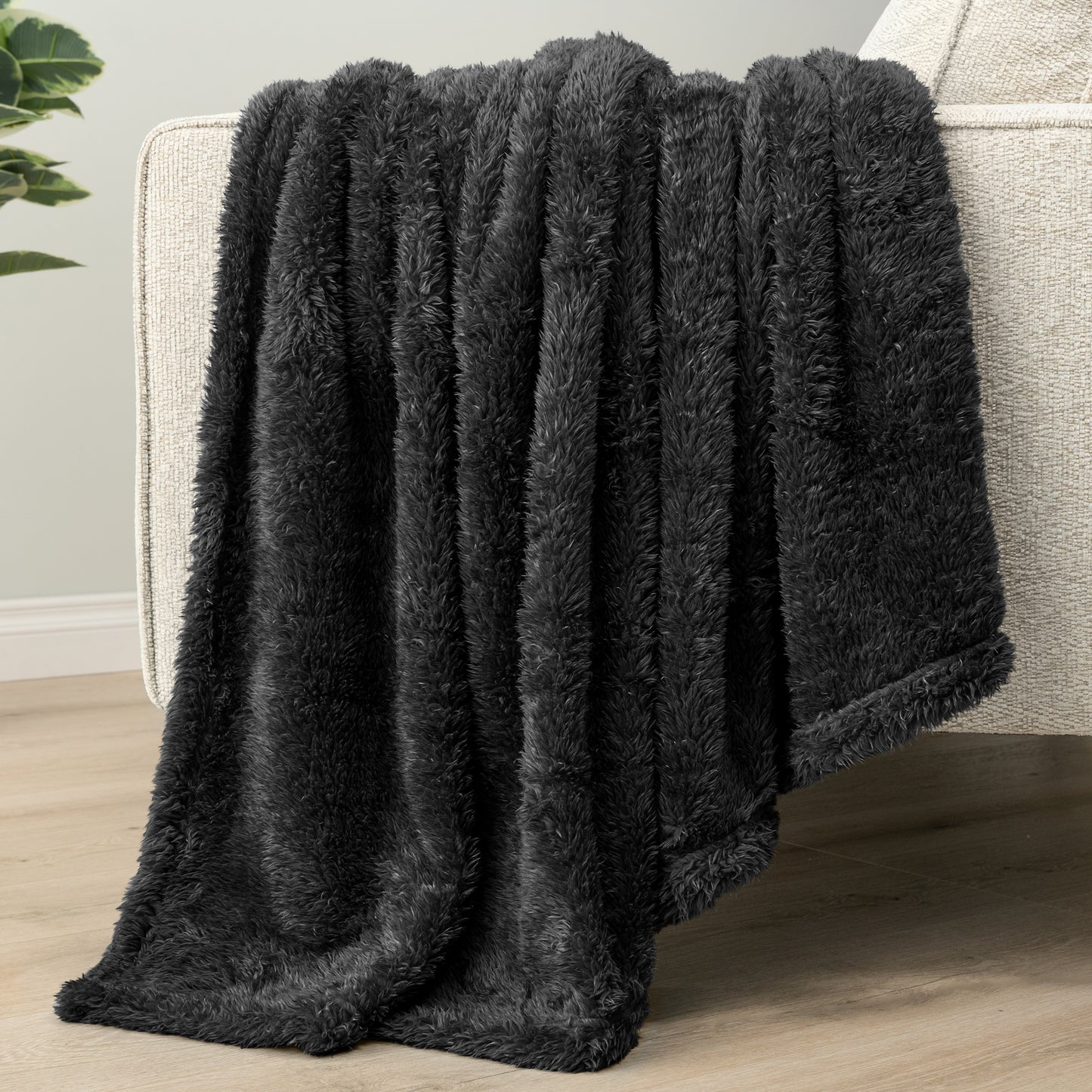 Plush Shaggy Sherpa Blanket
