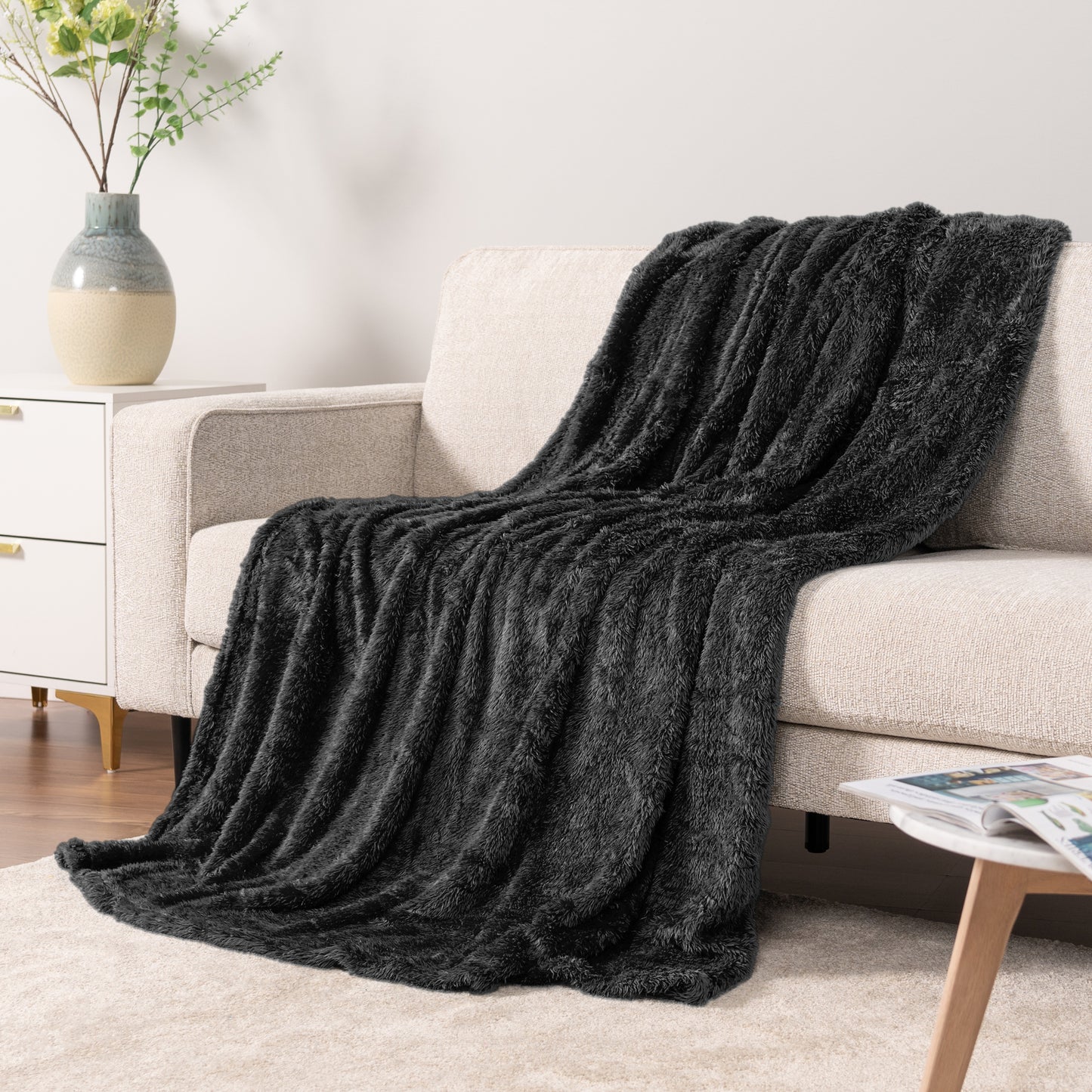 Plush Shaggy Sherpa Blanket