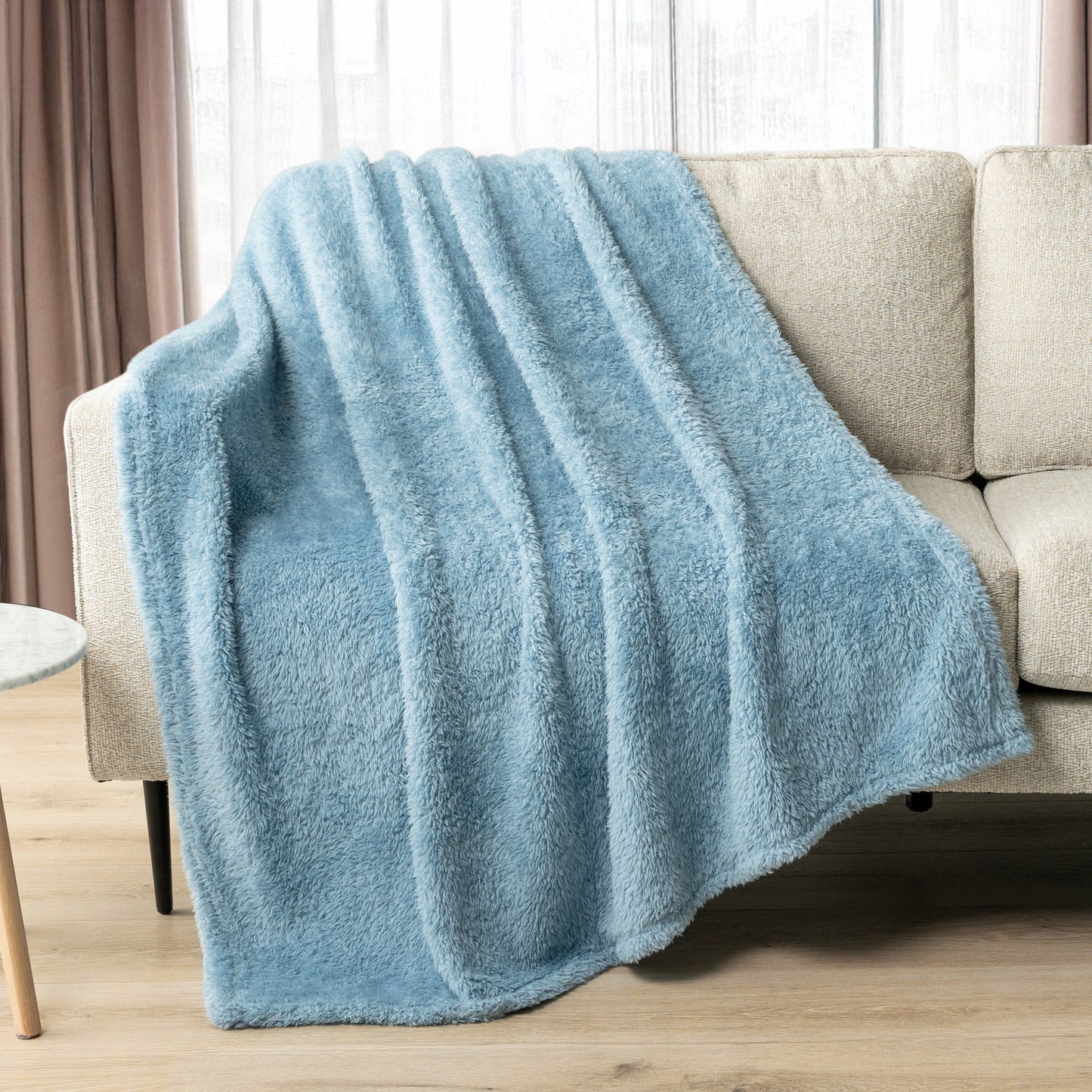 Plush Shaggy Sherpa Blanket