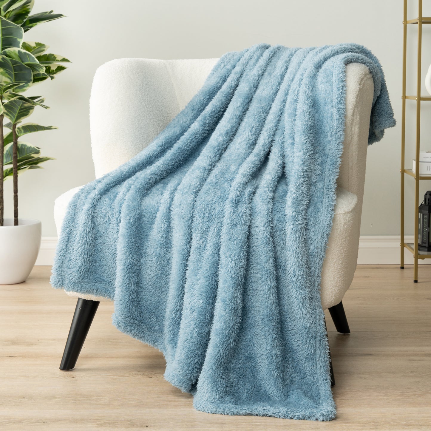 Plush Shaggy Sherpa Blanket
