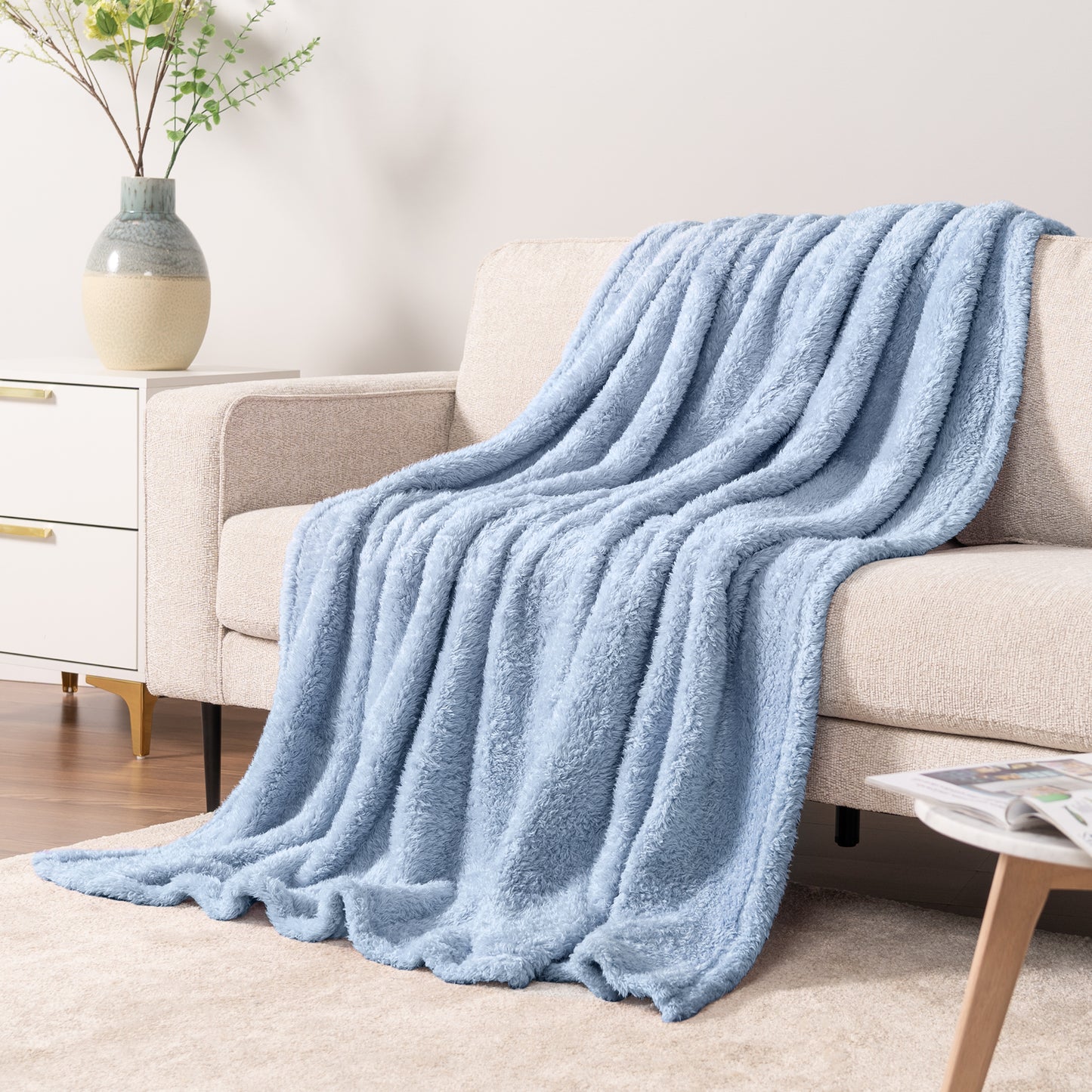 Plush Shaggy Sherpa Blanket