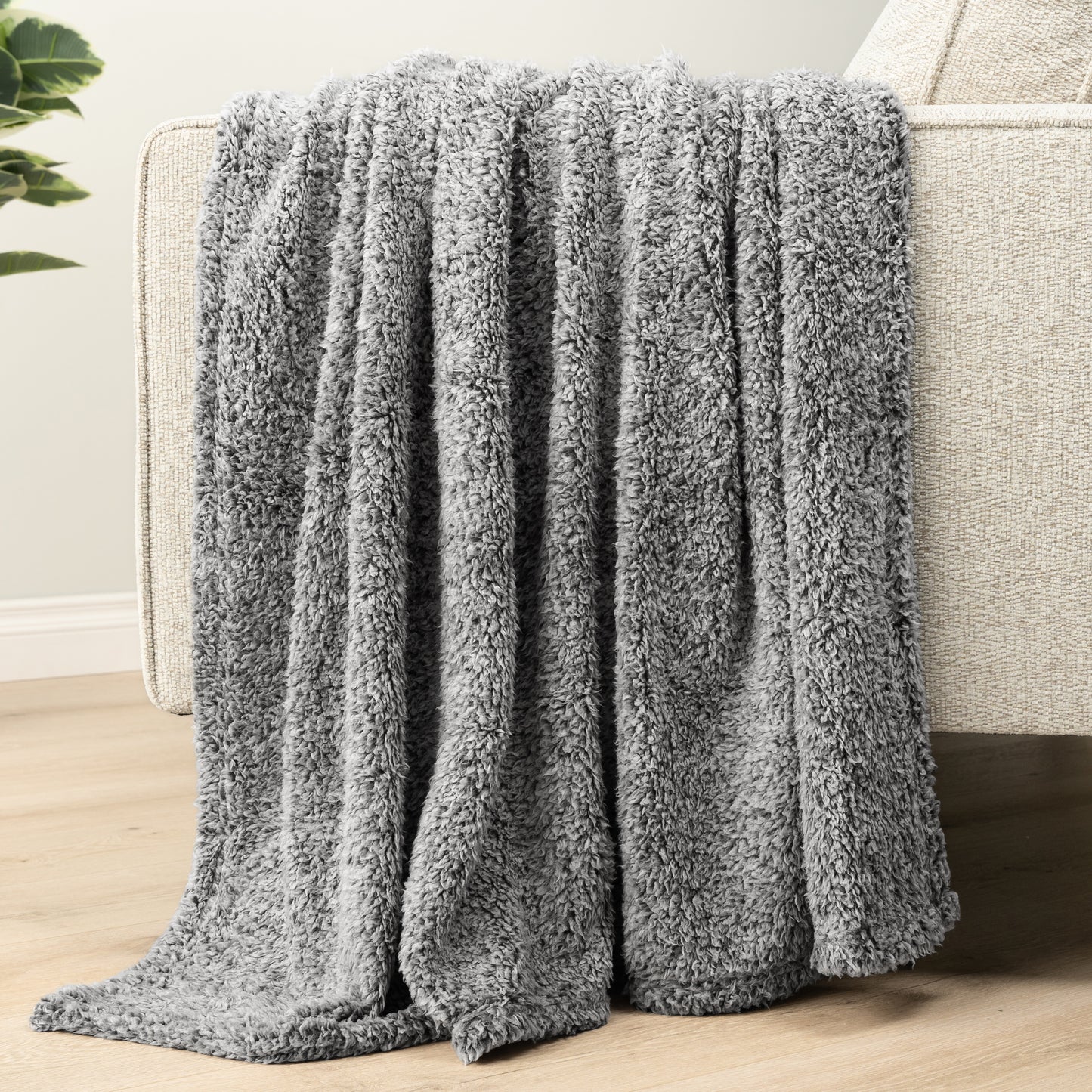 Plush Shaggy Sherpa Blanket
