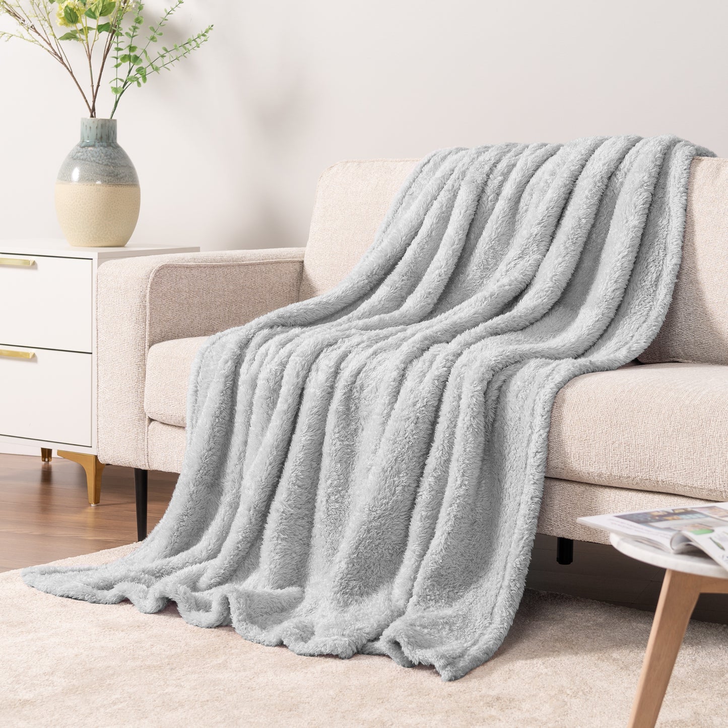 Plush Shaggy Sherpa Blanket