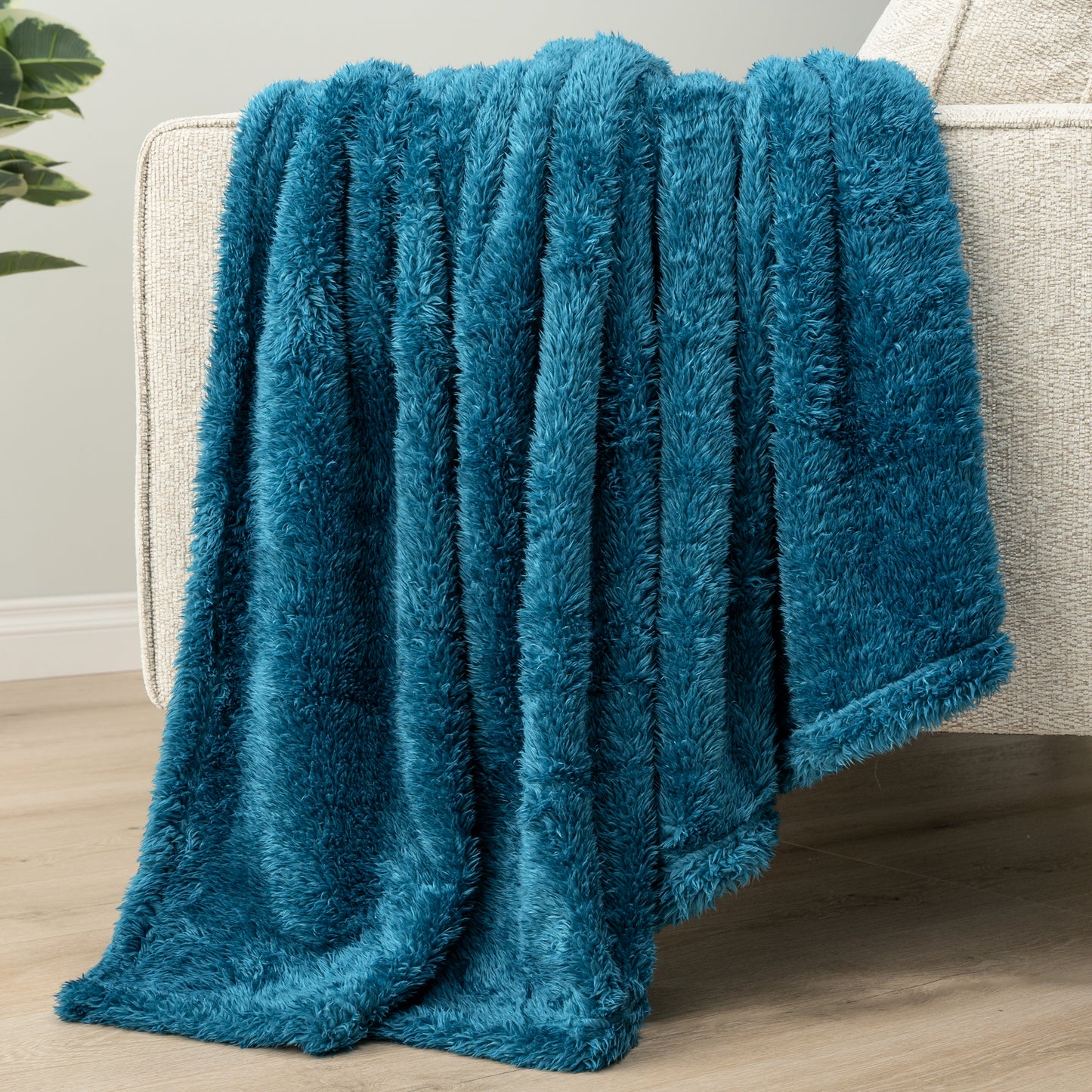 Plush Shaggy Sherpa Blanket