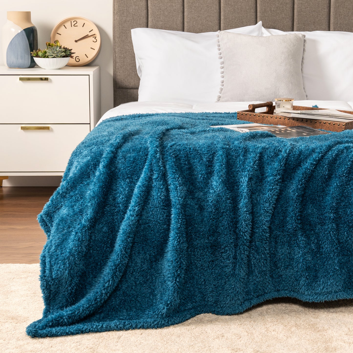 Plush Shaggy Sherpa Blanket
