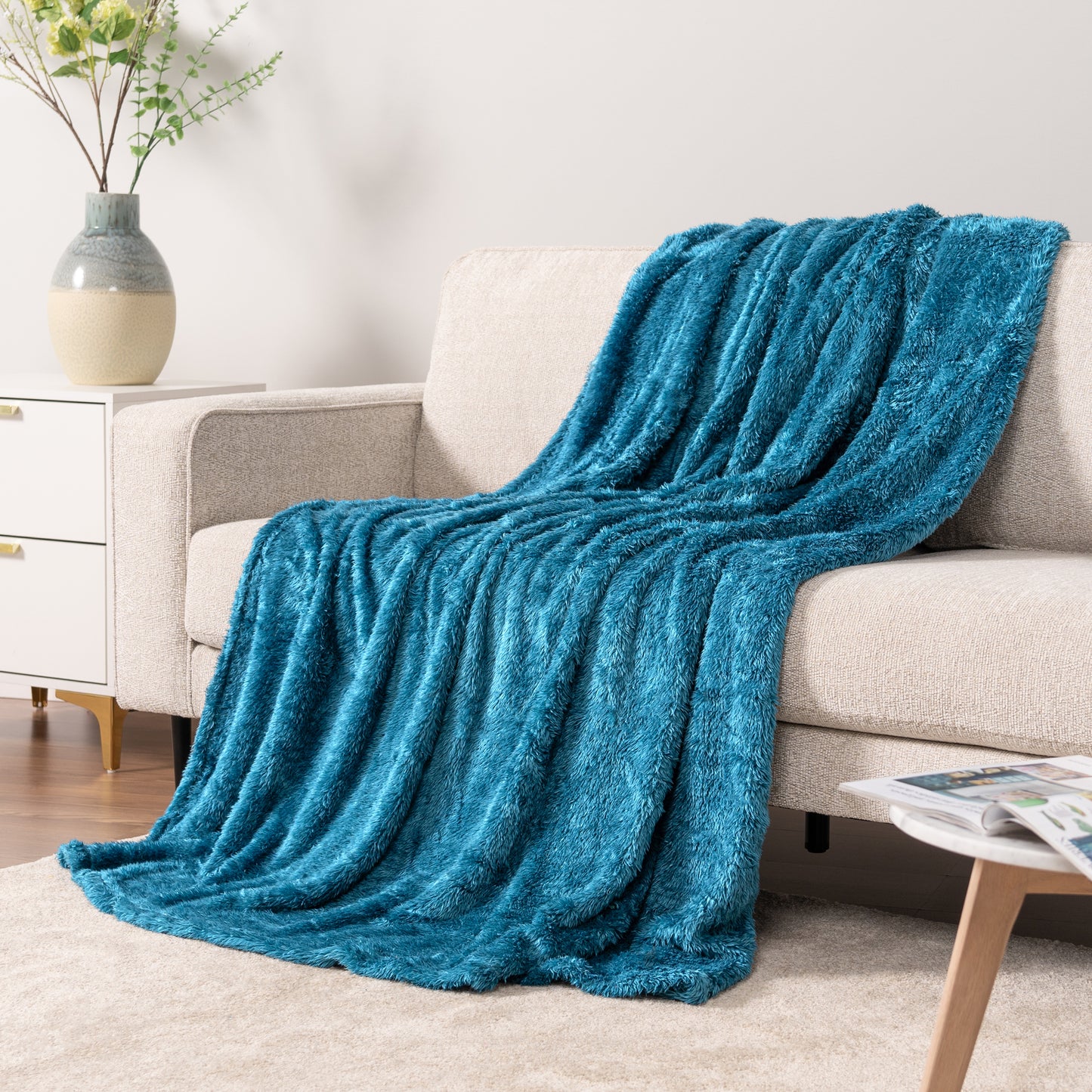 Plush Shaggy Sherpa Blanket
