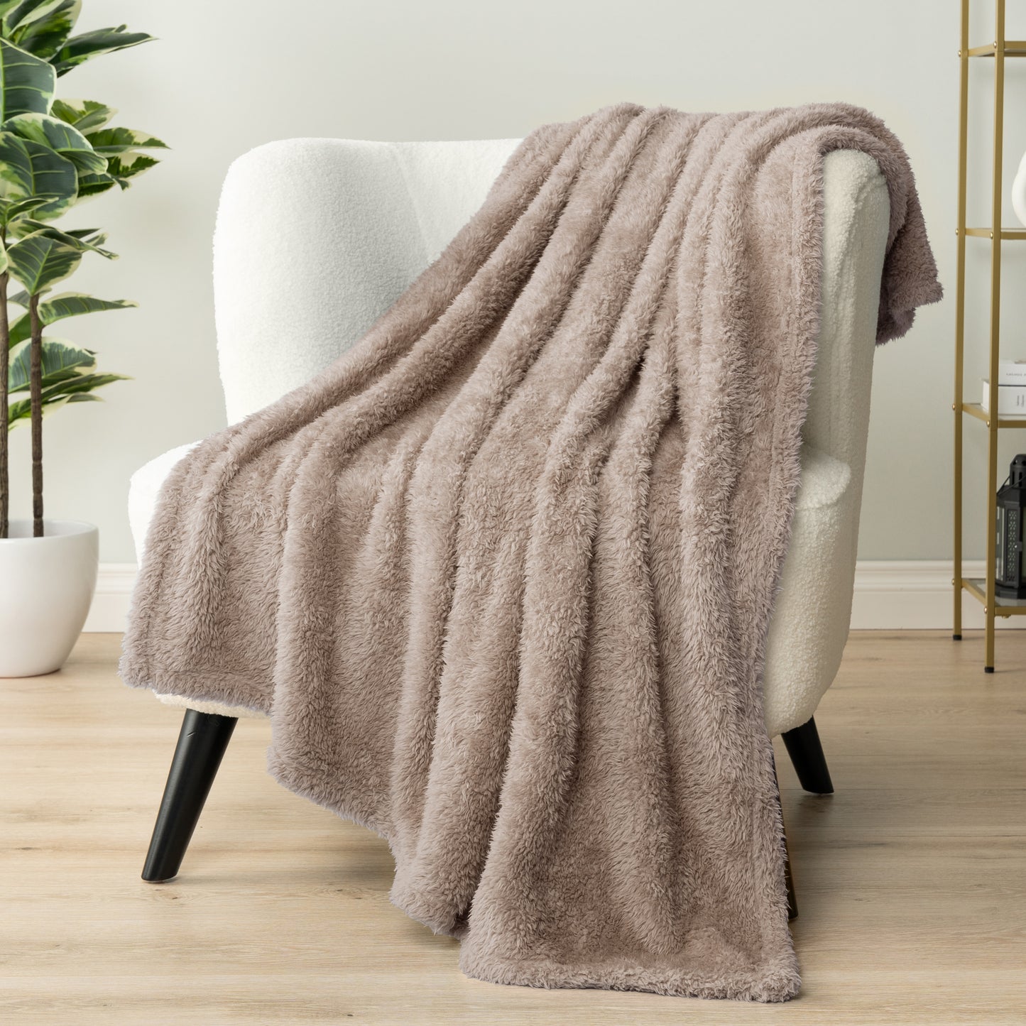 Plush Shaggy Sherpa Blanket
