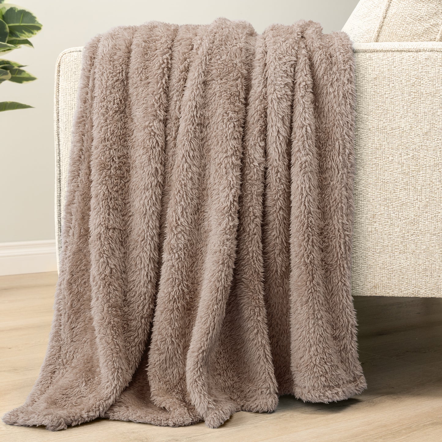 Plush Shaggy Sherpa Blanket