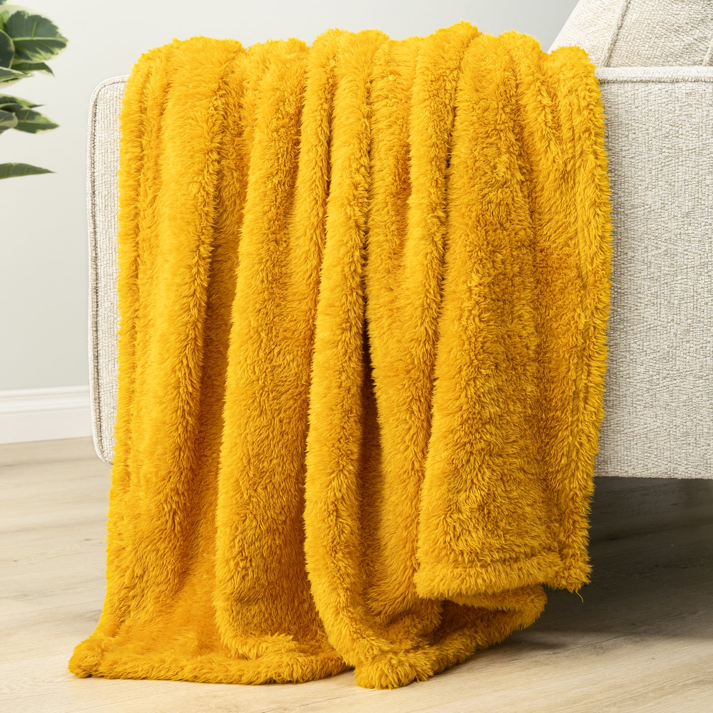 Plush Shaggy Sherpa Blanket