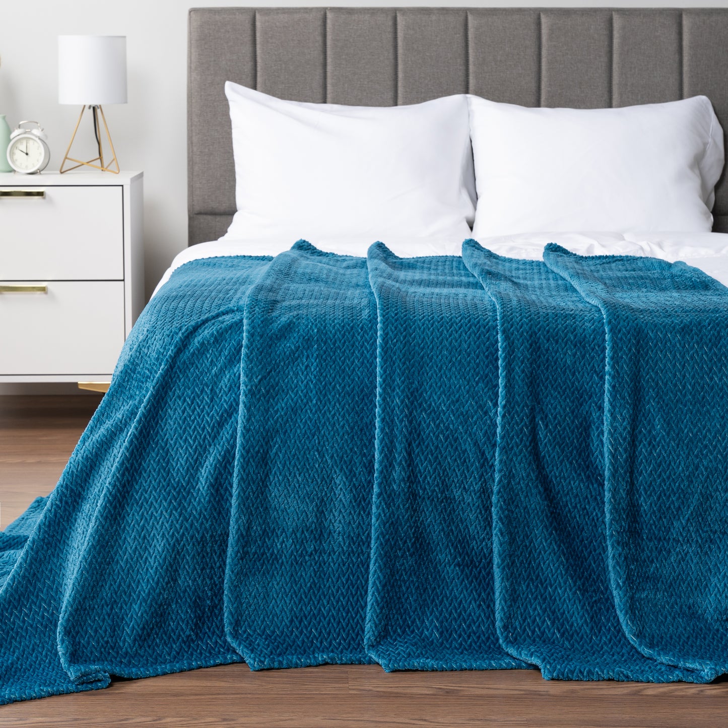 Leaves Textured Fleece Blanket