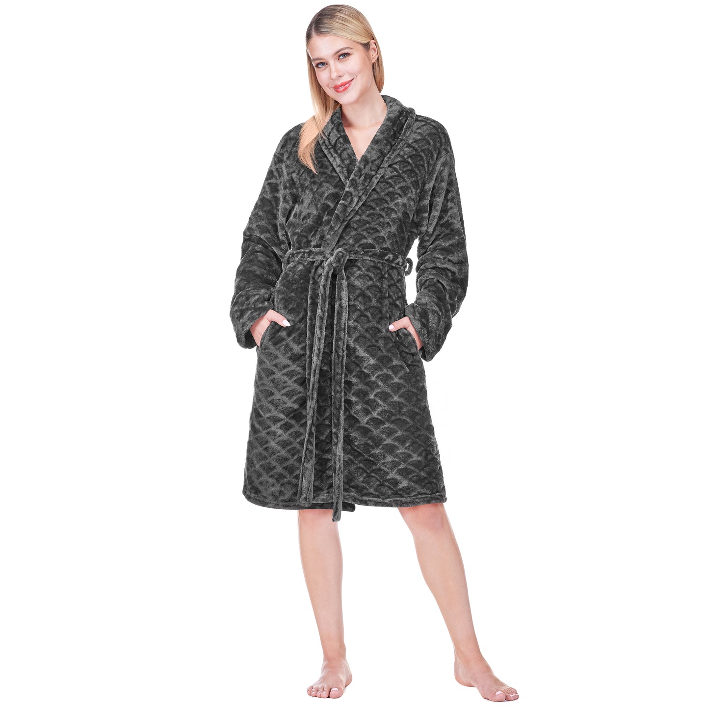 Women's Scallop Pattern Short Robe