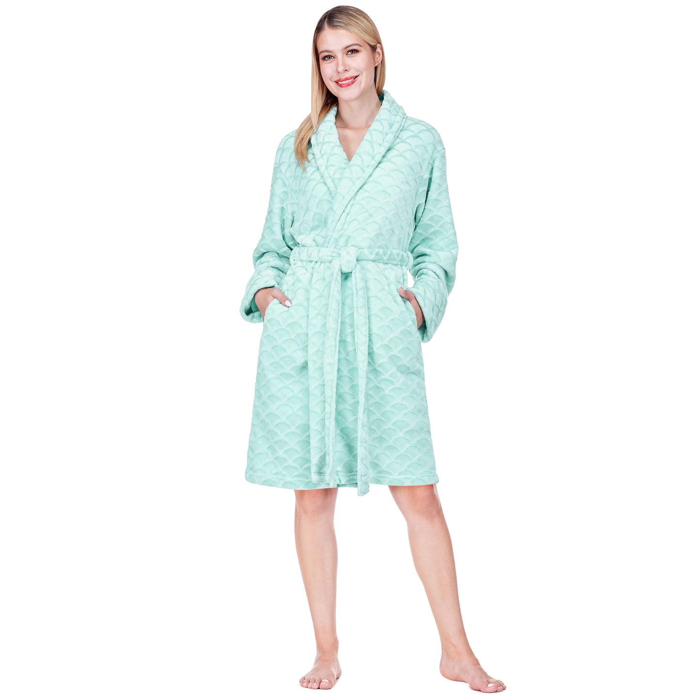 Women's Scallop Pattern Short Robe