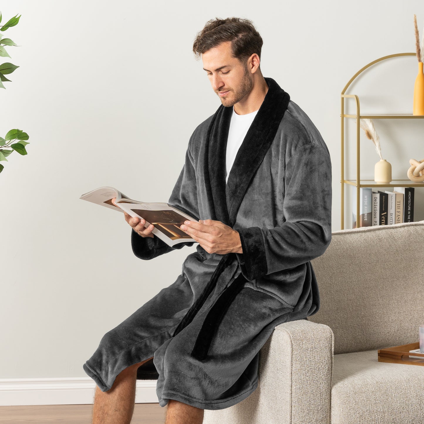 Men's Two-Tone Fleece Robe