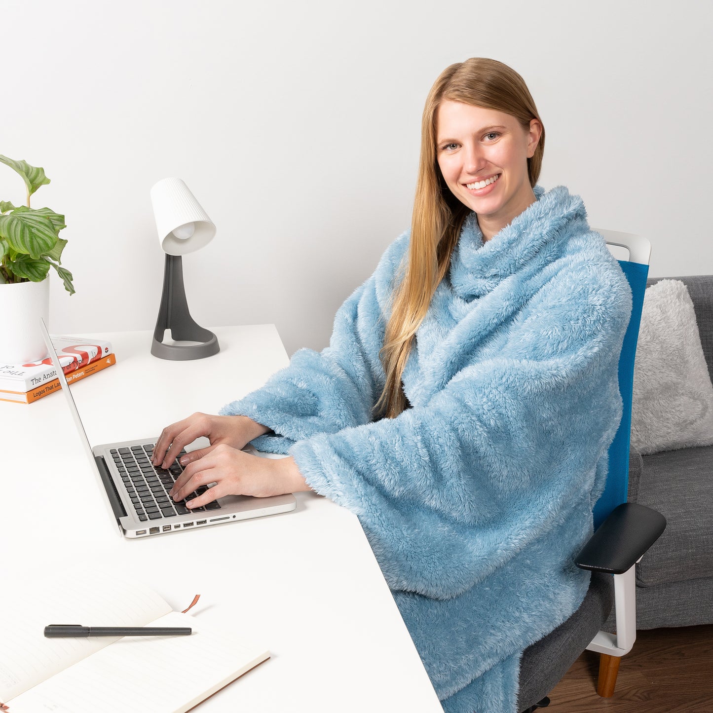 Sherpa Fluffy Blanket with Sleeves