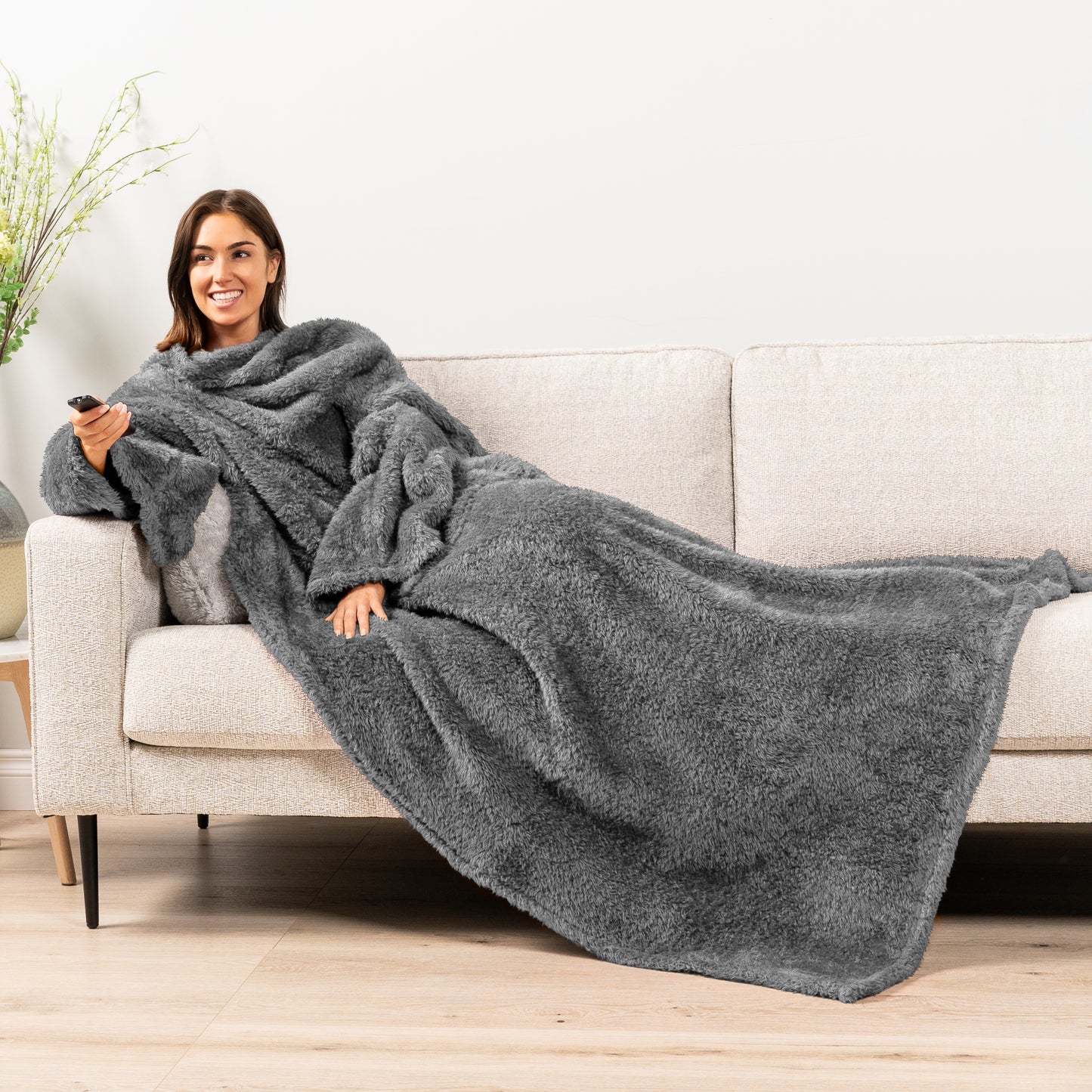 Sherpa Fluffy Blanket with Sleeves