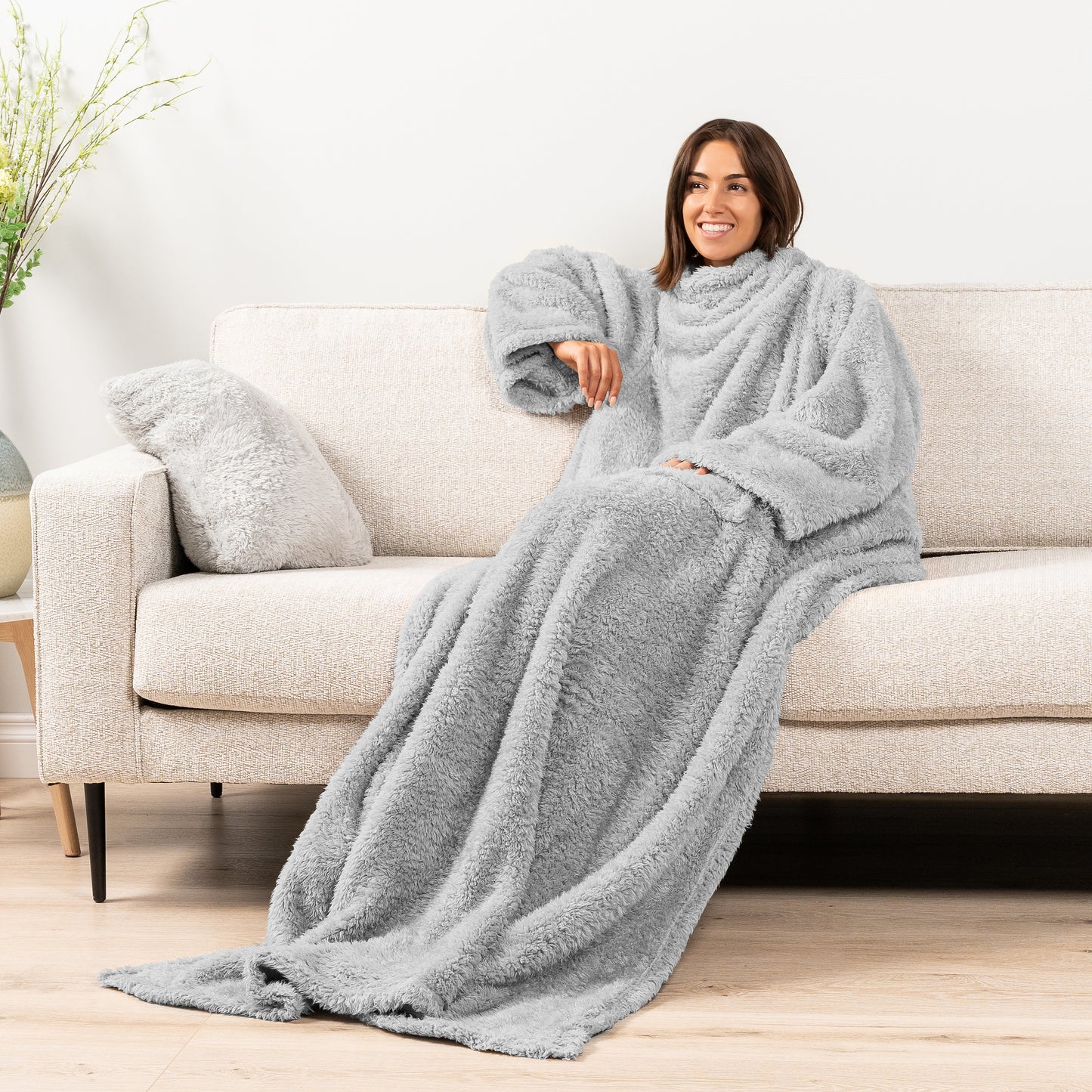Sherpa Fluffy Blanket with Sleeves
