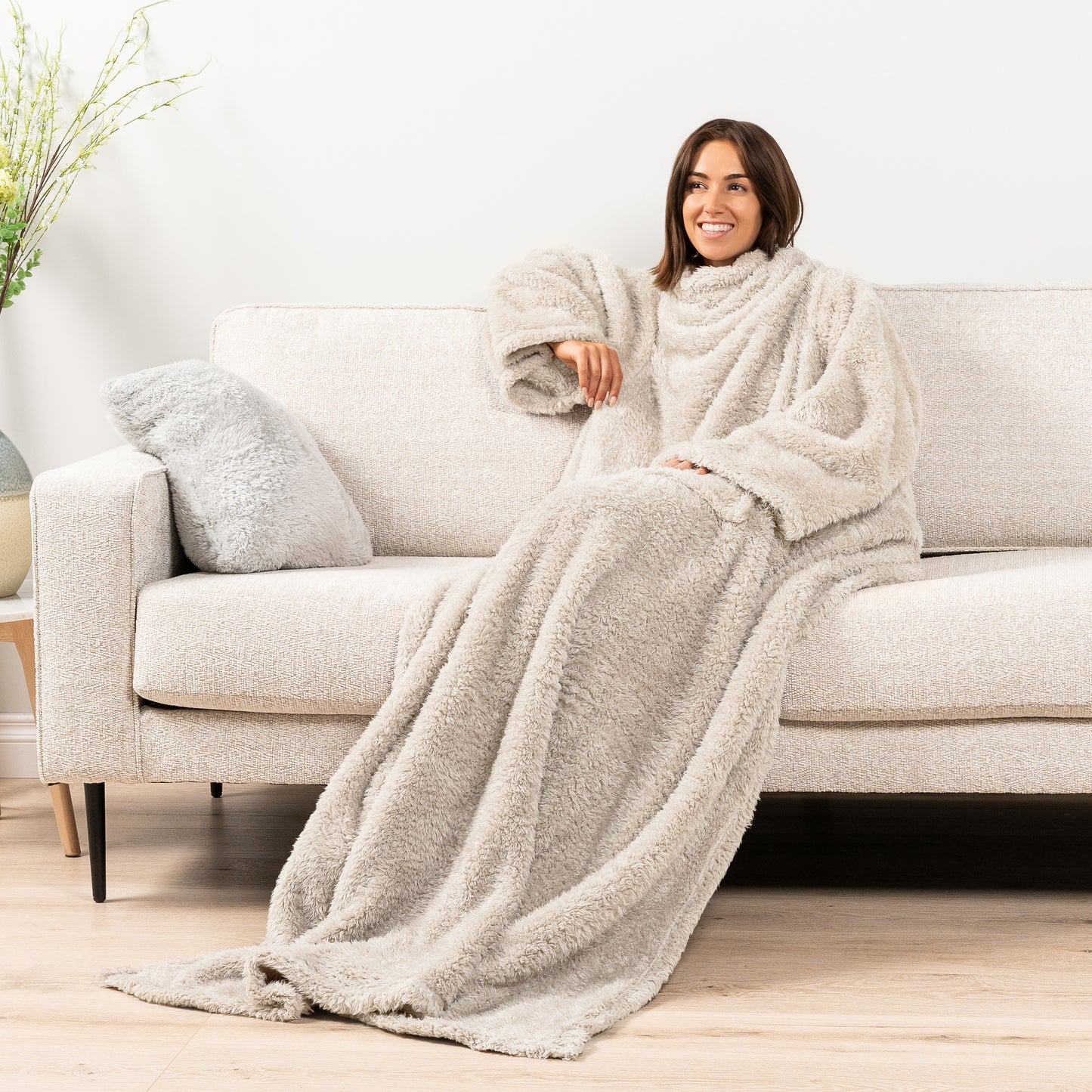 Sherpa Fluffy Blanket with Sleeves
