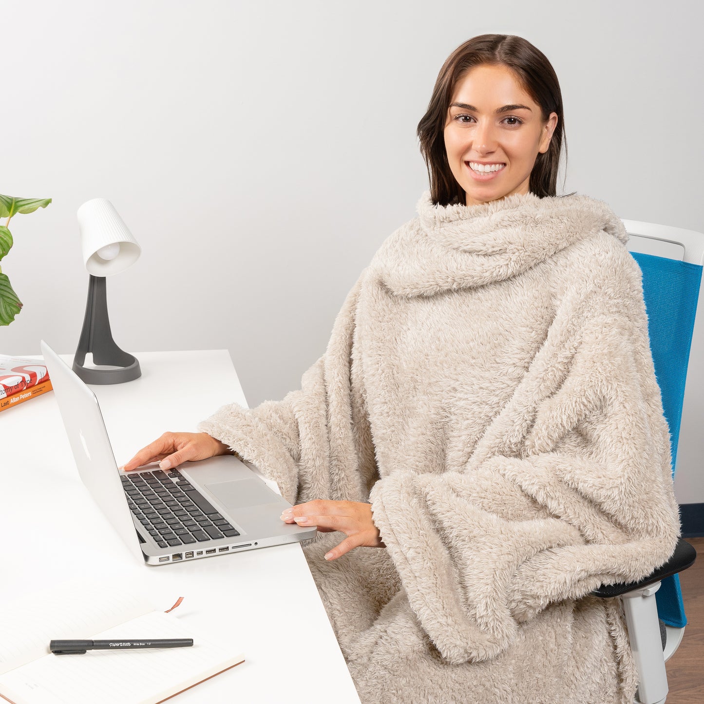 Sherpa Fluffy Blanket with Sleeves