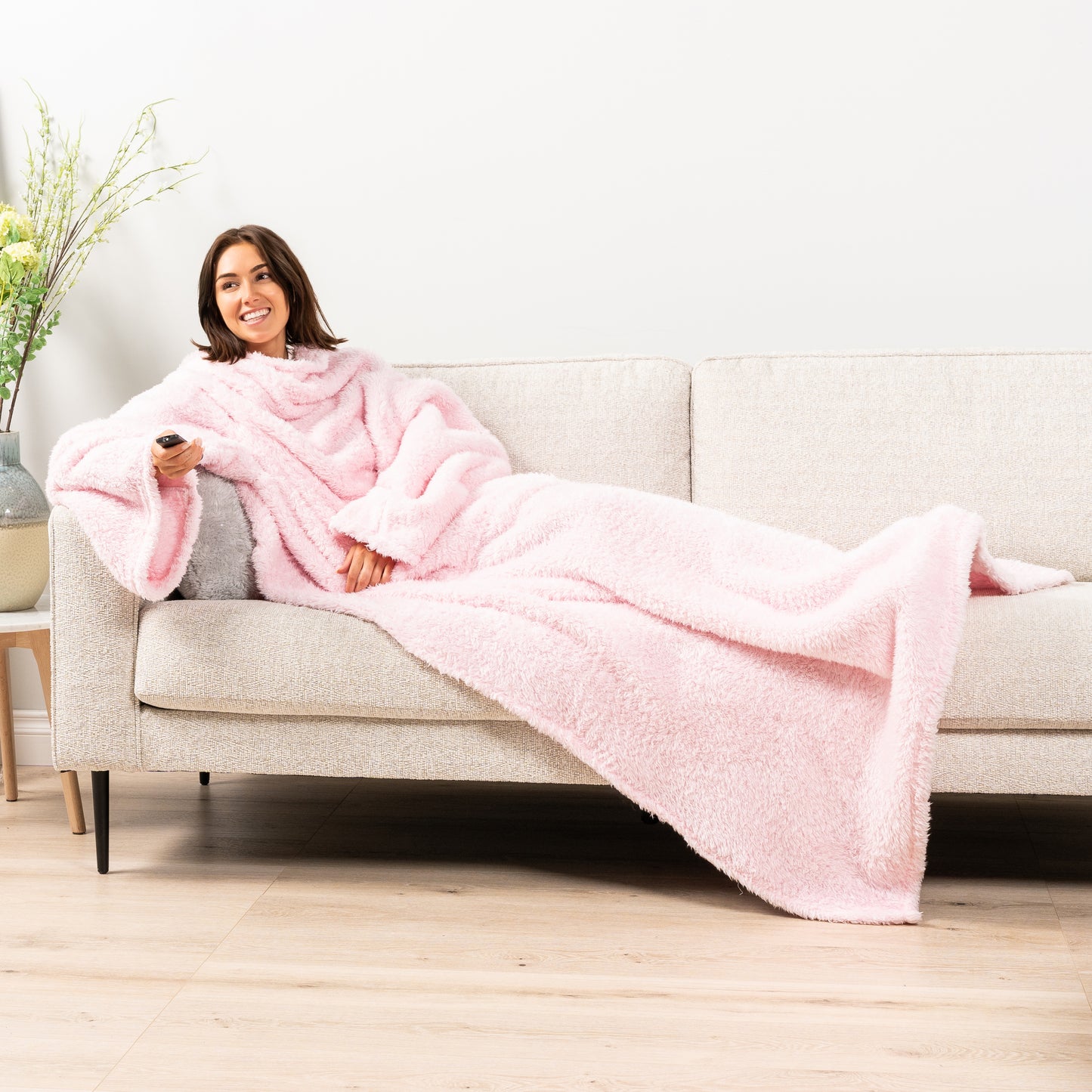 Sherpa Fluffy Blanket with Sleeves