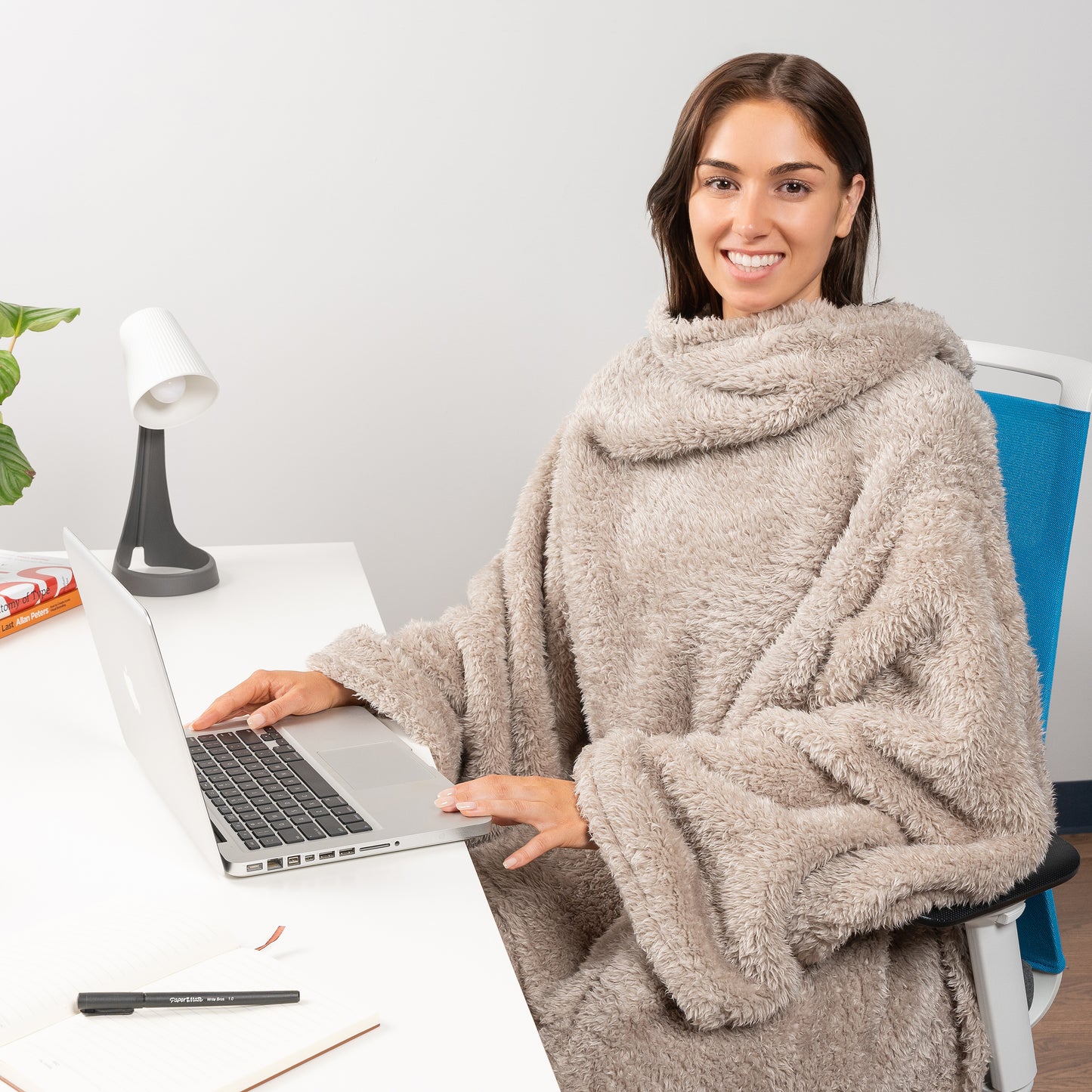Sherpa Fluffy Blanket with Sleeves