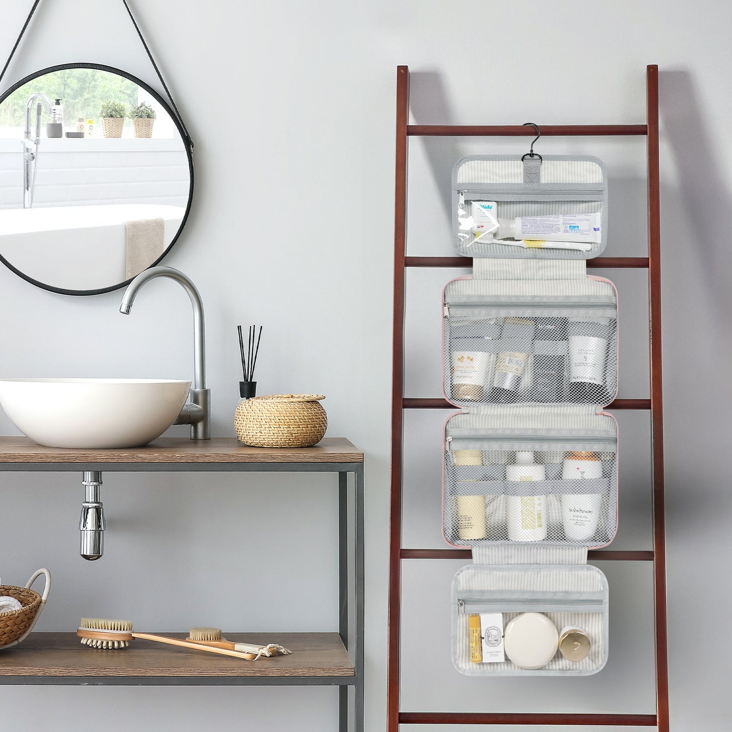 Modern Hanging Toiletry Organizer Bag
