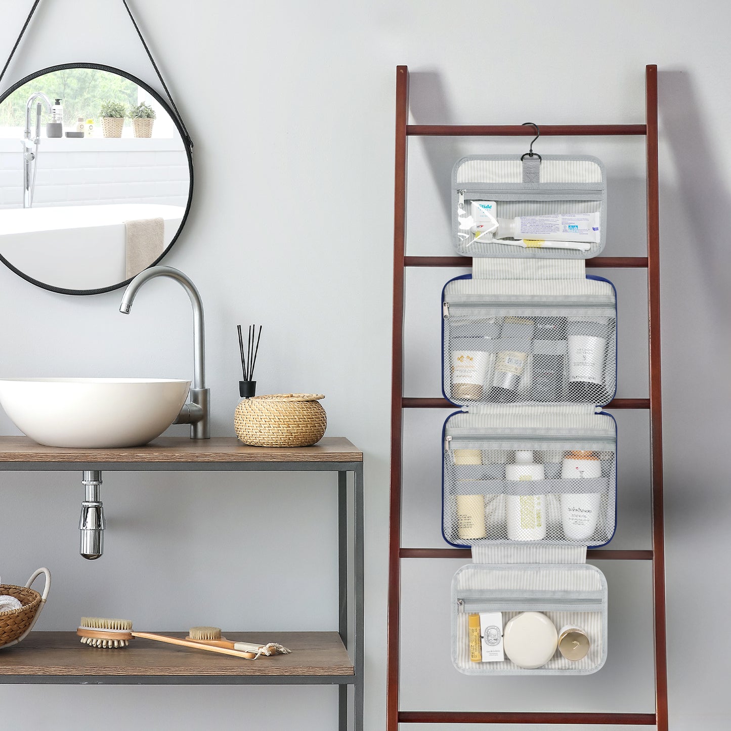 Modern Hanging Toiletry Organizer Bag