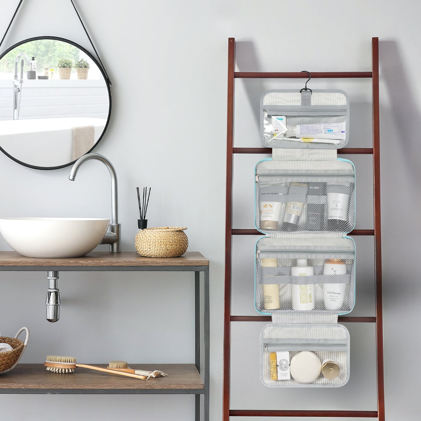 Modern Hanging Toiletry Organizer Bag
