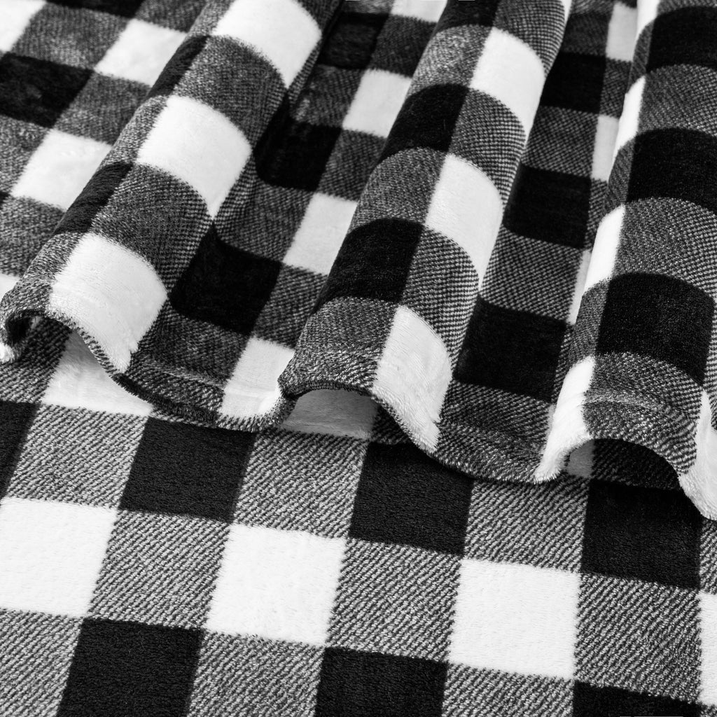 Checkered Fleece Blanket