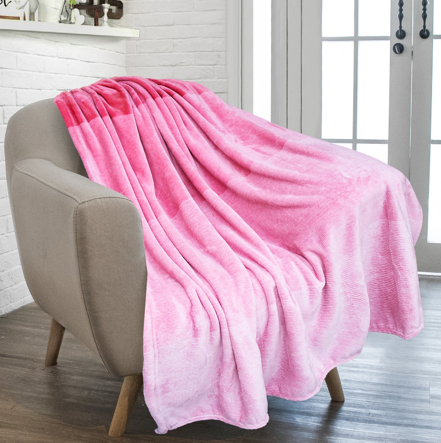 Gradient Ombre Fleece Blanket