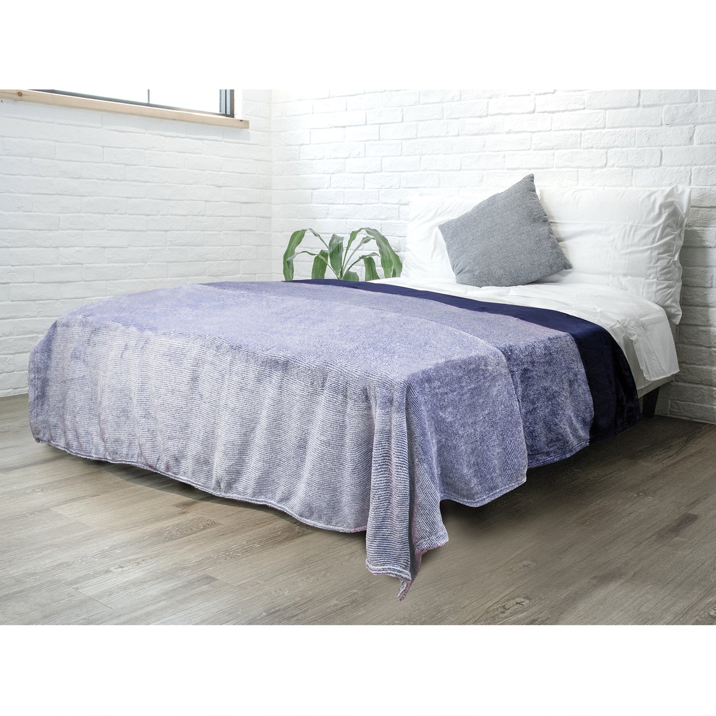 Gradient Ombre Fleece Blanket