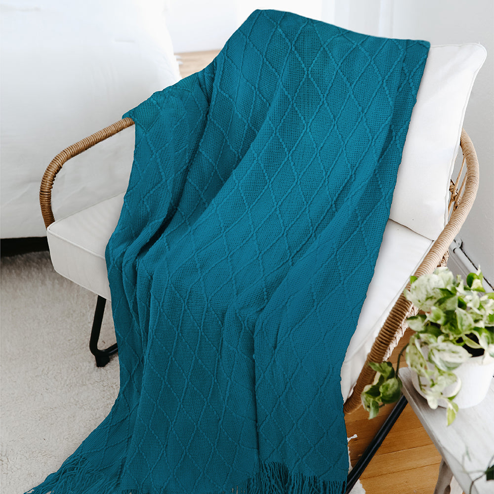 Diamond Knit Textured Fringe Throw Blanket