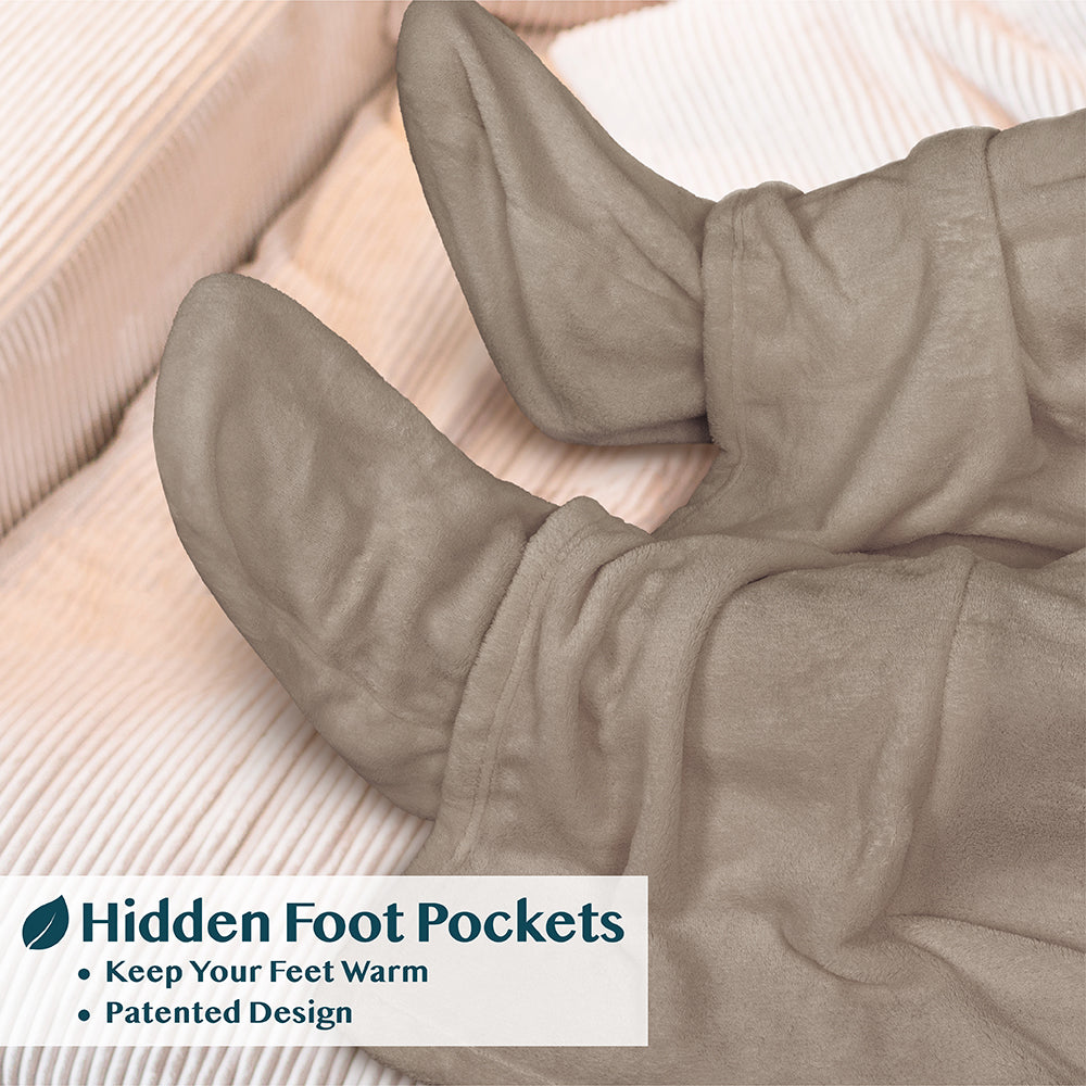 Blanket with Sleeves - Foot Pockets
