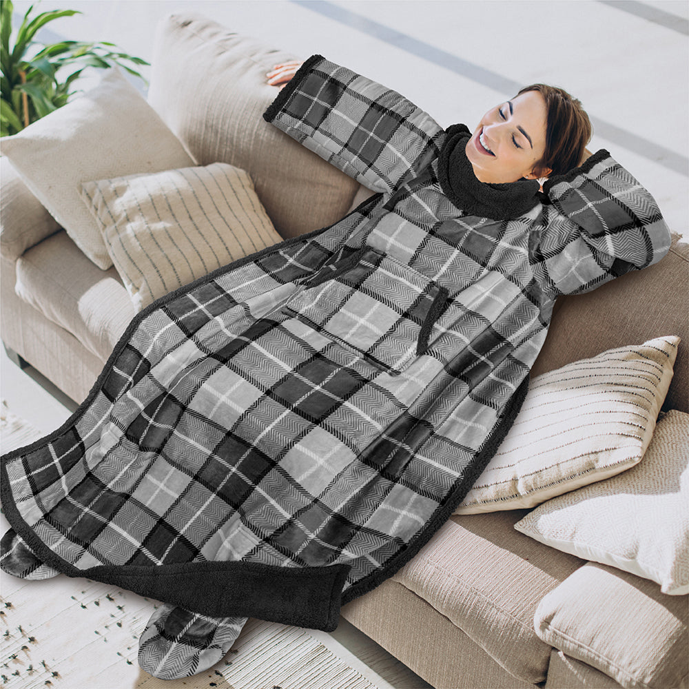 Blanket with Sleeves - Foot Pockets